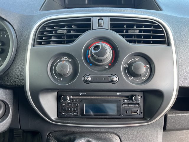 RENAULT Kangoo usata 12