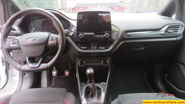 FORD Fiesta usata, con Controllo automatico clima