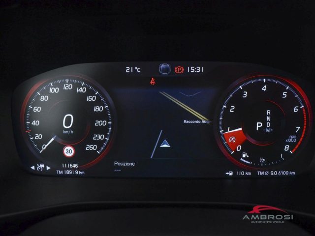 VOLVO XC40 usata 12