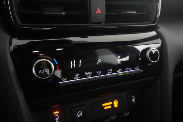 TOYOTA Yaris Cross usata 11