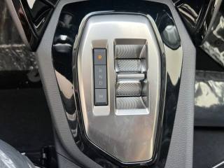 PEUGEOT 208 usata, con Touch screen