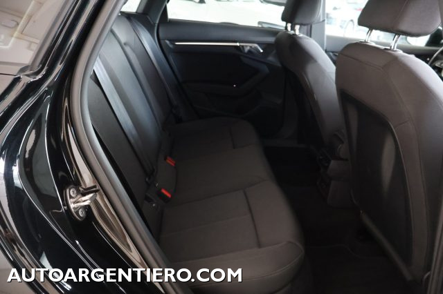 AUDI A3 usata, con Sensori di parcheggio anteriori