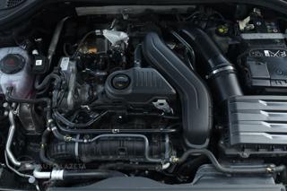 VOLKSWAGEN Passat usata, con Sistema di avviso di distanza