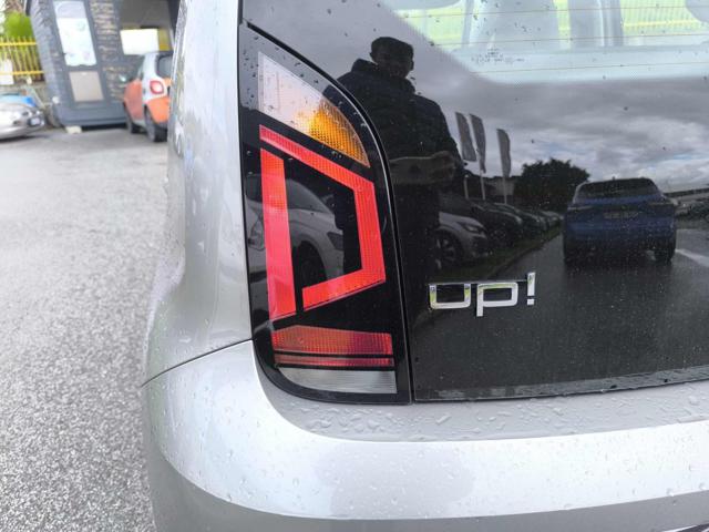 VOLKSWAGEN up! usata, con Cerchi in lega