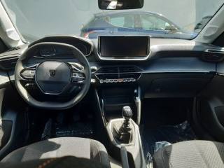 PEUGEOT 208 usata, con Autoradio