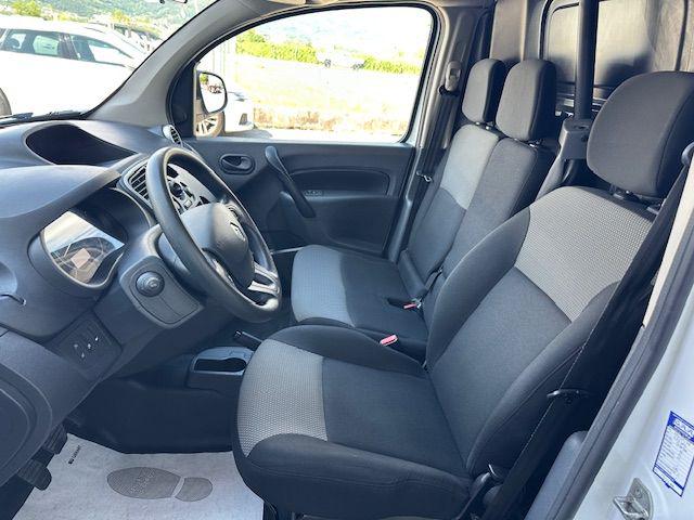 RENAULT Kangoo usata, con Climatizzatore