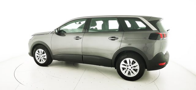 PEUGEOT 5008 usata, con Schermo multifunzione interamente digitale