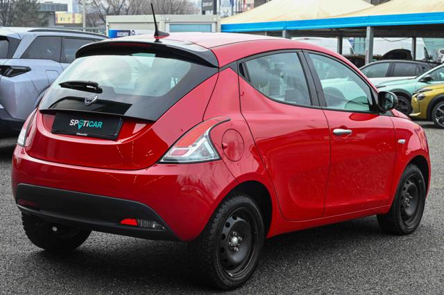 LANCIA Ypsilon usata, con Autoradio