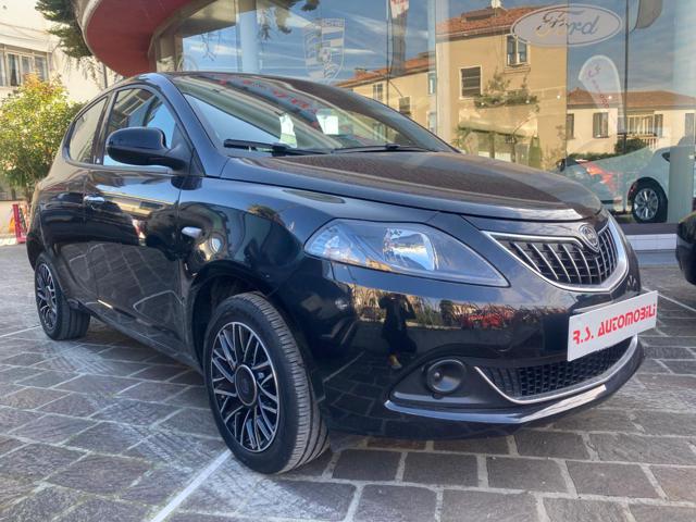 LANCIA Ypsilon usata, con Airbag
