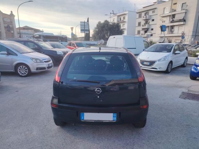 OPEL Corsa usata, con Autoradio