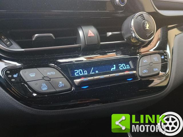 TOYOTA C-HR usata, con Sensori di parcheggio posteriori