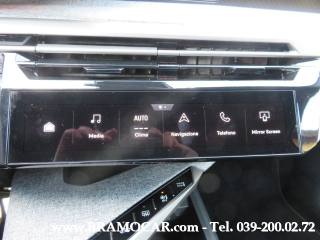 PEUGEOT 3008 usata, con Sistema di navigazione