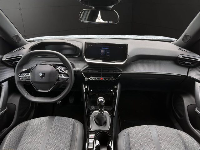 PEUGEOT 2008 usata, con Autoradio digitale
