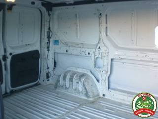 RENAULT Trafic usata 9