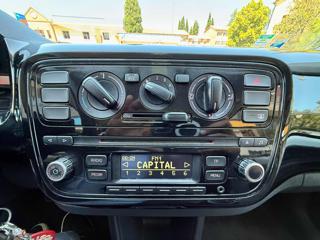 VOLKSWAGEN up! usata, con Sedile posteriore sdoppiato