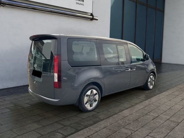 HYUNDAI Staria usata, con Alzacristalli elettrici