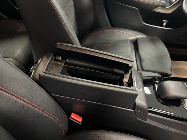 MERCEDES-BENZ CLA 200 usata, con Sedili sportivi