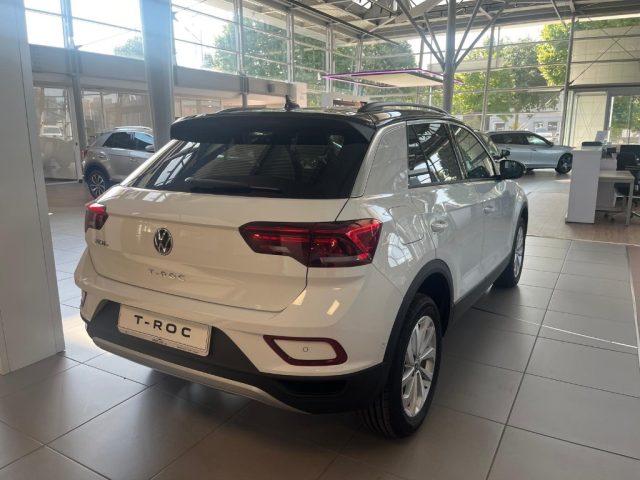 VOLKSWAGEN T-Roc usata, con Alzacristalli elettrici