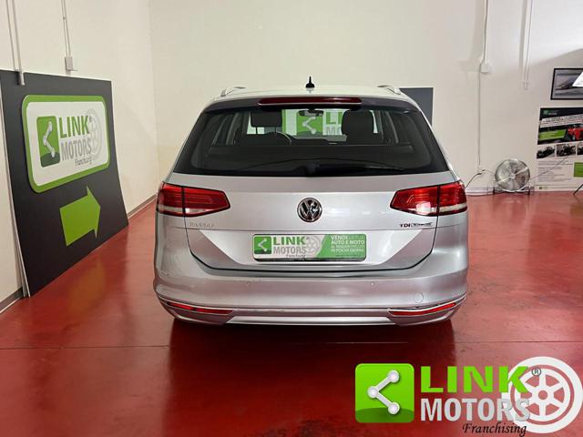 VOLKSWAGEN Passat Variant usata, con Alzacristalli elettrici