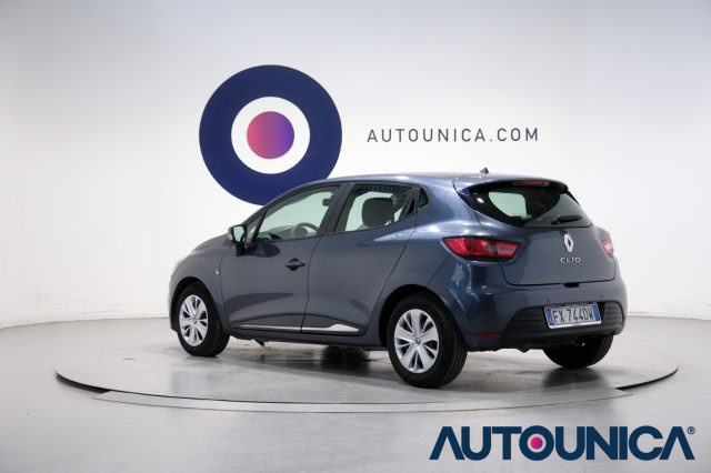 RENAULT Clio usata, con USB