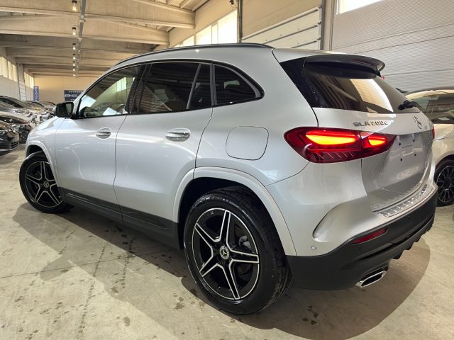 MERCEDES-BENZ GLA 200 usata, con Alzacristalli elettrici