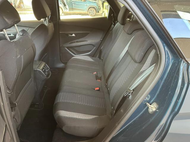 PEUGEOT 3008 usata, con Park Distance Control