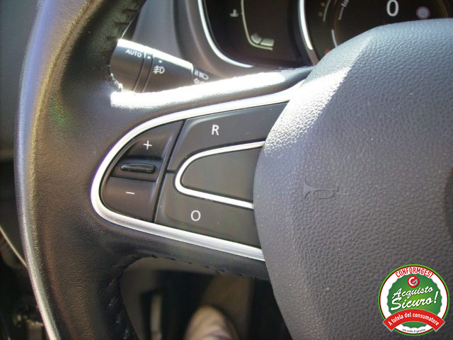 RENAULT Grand Scenic usata, con USB