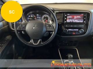 MITSUBISHI Outlander 2.2 DI-D 4WD AT