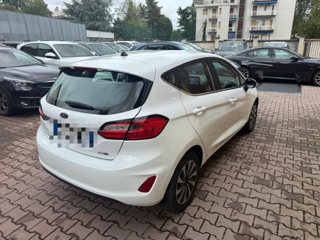 FORD Fiesta usata, con Autoradio