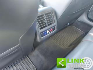 VOLKSWAGEN Golf usata, con Airbag testa
