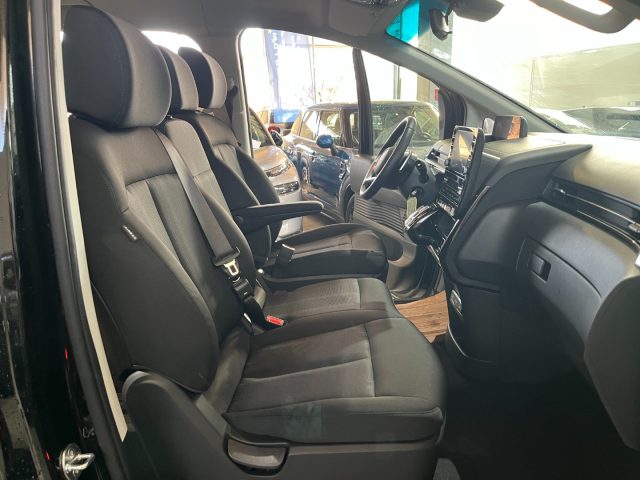 HYUNDAI Staria usata, con Controllo vocale