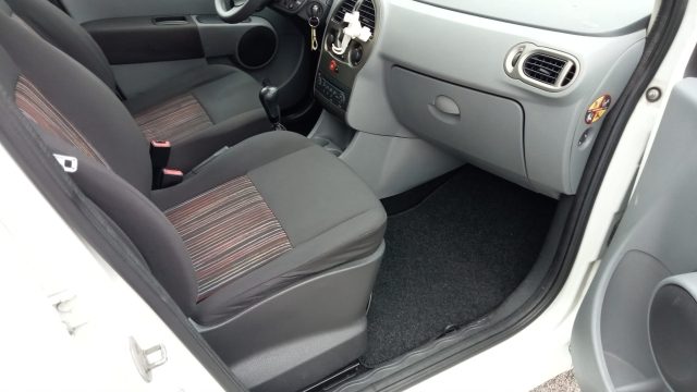 RENAULT Modus usata 12