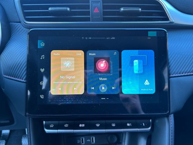 MG ZS usata, con Controllo automatico clima