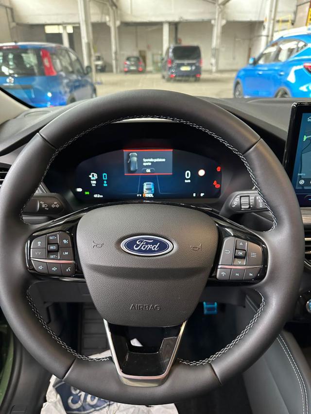 FORD Kuga usata, con Sistema di navigazione