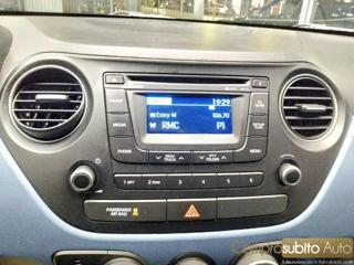 HYUNDAI i10 usata, con Sedile posteriore sdoppiato