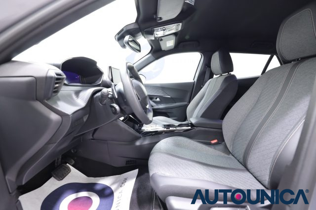 PEUGEOT 2008 usata, con Volante in pelle