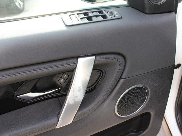 LAND ROVER Discovery Sport usata, con Vetri oscurati