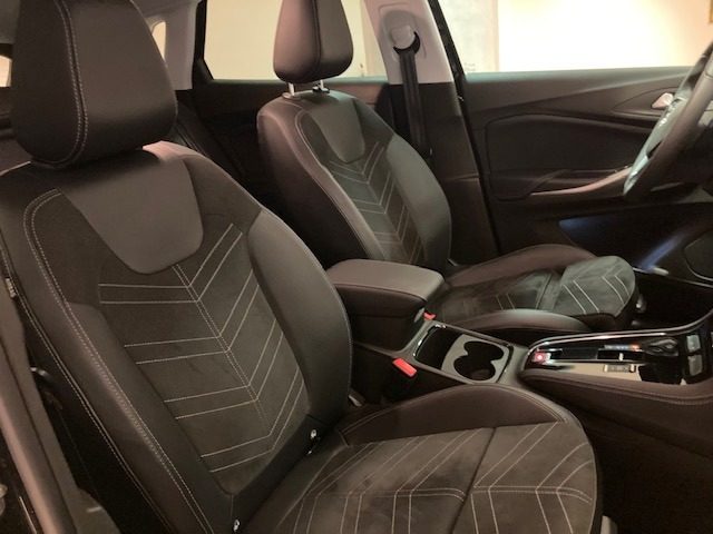 OPEL Grandland usata, con Volante multifunzione