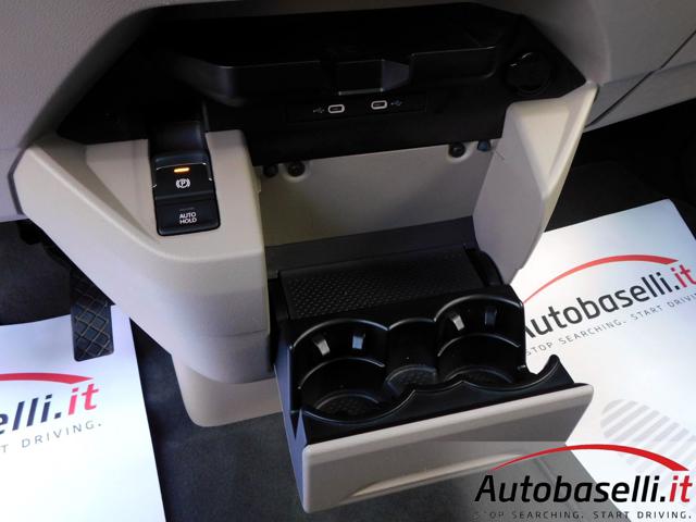 VOLKSWAGEN Multivan usata, con Streaming musicale integrato