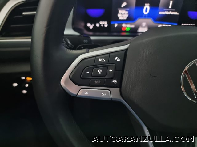 VOLKSWAGEN T-Roc usata, con Volante in pelle