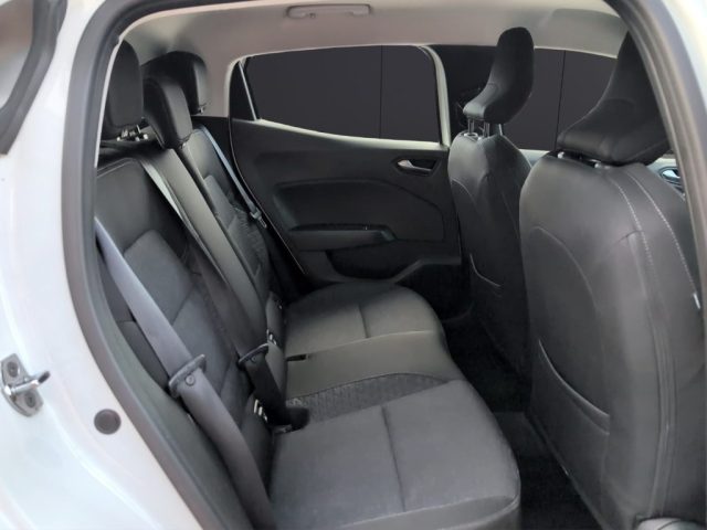 RENAULT Clio usata, con Fari LED