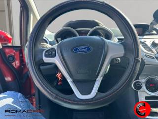FORD Fiesta usata, con USB