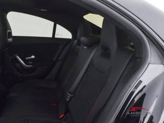 MERCEDES-BENZ CLA 180 usata 9