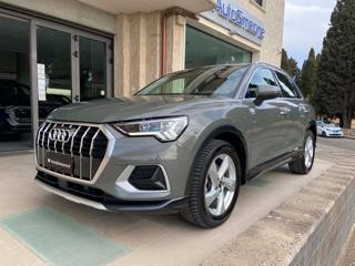AUDI Q3 35 2.0 TDI S tronic Business Advanced COCKPIT