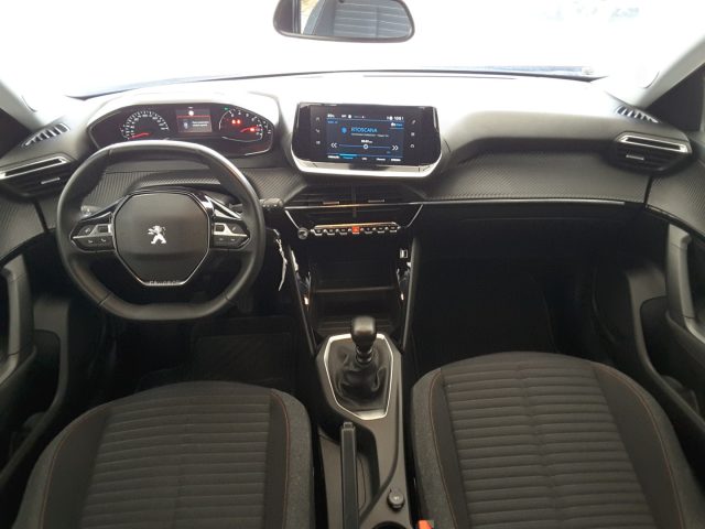 PEUGEOT 2008 usata, con Cruise Control
