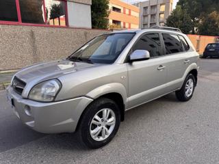 HYUNDAI Tucson usata, con Airbag