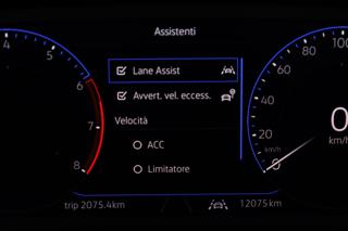 VOLKSWAGEN Taigo usata, con Autoradio