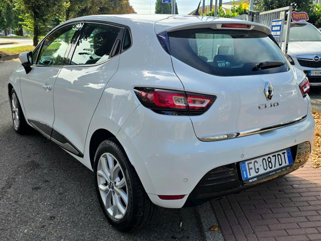 RENAULT Clio usata, con Autoradio