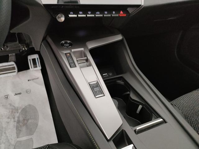 PEUGEOT 308 usata, con Interni in pelle