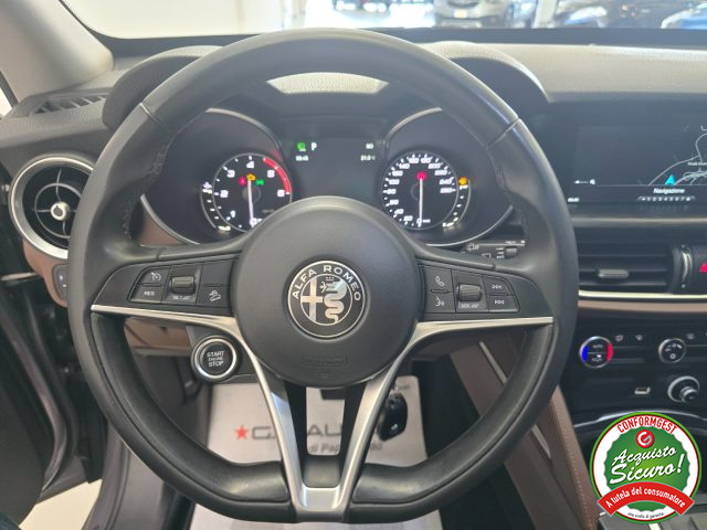 ALFA ROMEO Stelvio usata, con Interni in pelle